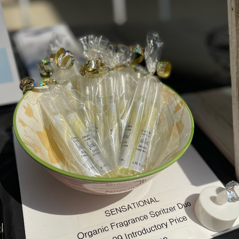 ORGANIC SENSATIONAL FRAGRANCE SPRITZER BOTTLES DUO !! {100% Organic Vegan Frag.}